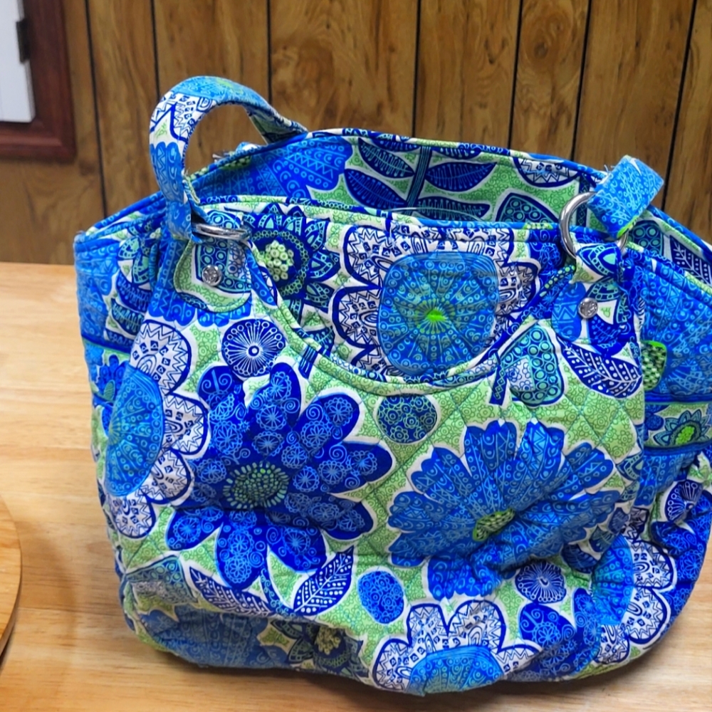 VERA BRADLEY PURSE